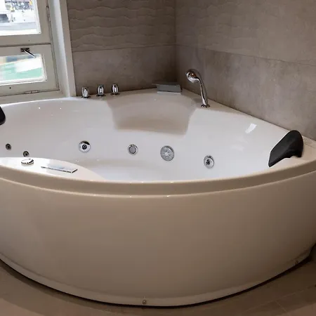 Apartment 2ndhomes Luxury 3 Bedroom Brand New 106 M2 With In Center